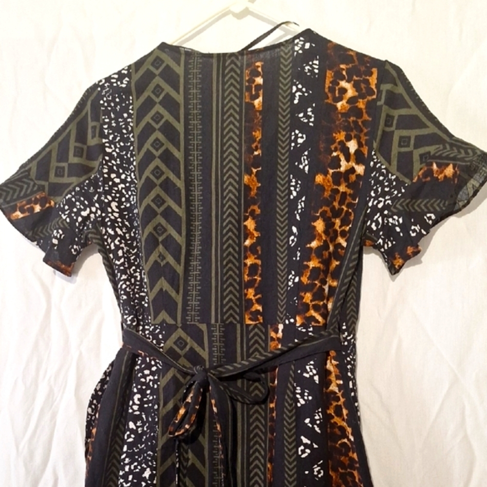 3/$20--Animal Print Cotton Wrap Dress With Ruffles, Sz 4, NWOT - Picture 11 of 14